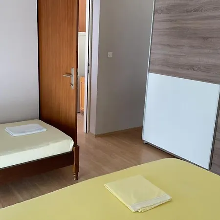 Nada Borik Appartement *