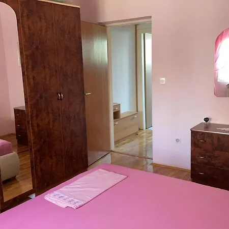 Nada Borik Apartamento *